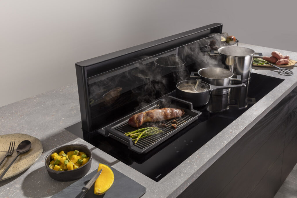 42120 Panorama Pro black 120cm ambient 03